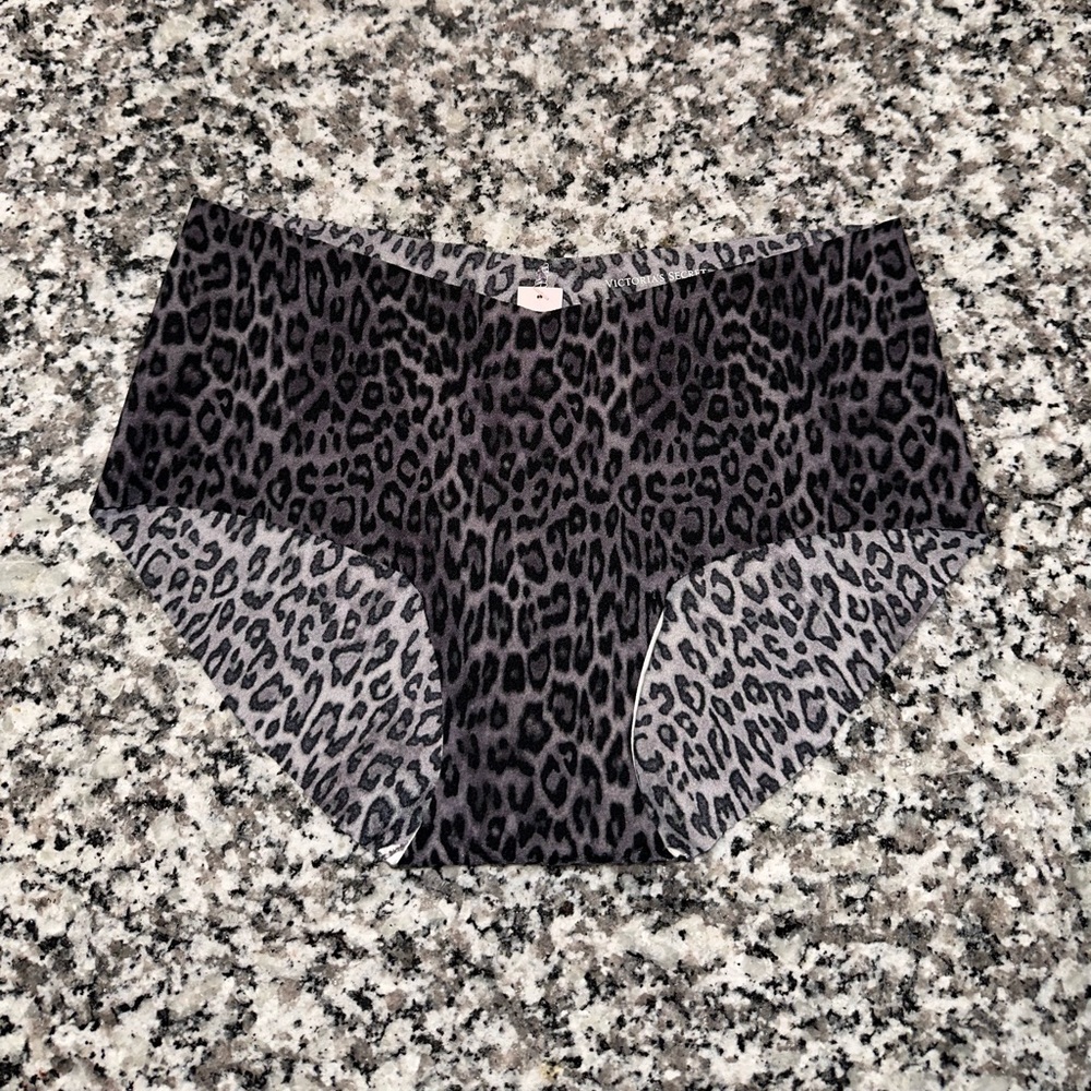 Victoria’s Secret “7” Pair Panty Bundle - Picture 11 of 16